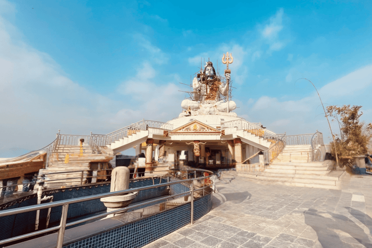 Pokhara: Boating by Phewa and Hike to Peace Pagoda