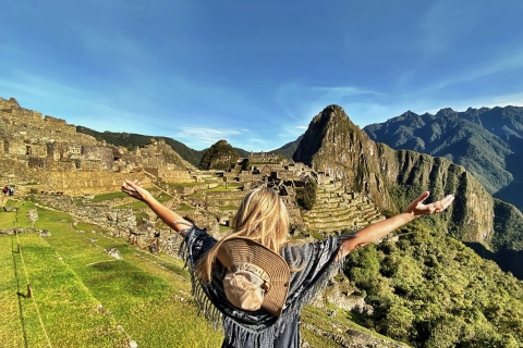 Święta Dolina + Machu Picchu 2-dni | Noc w Machu PicchuCusco: Święta wycieczka do Machupicchu
