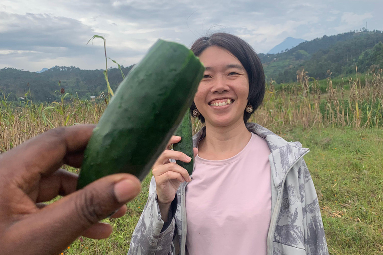 Musanze: Guided Mukungwa River Nature Walk with Local Guide