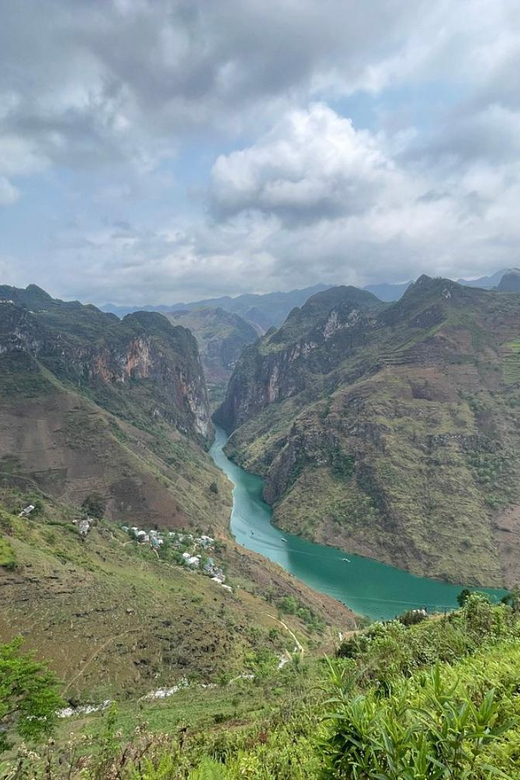 Tur Mobil Ha Giang Loop yang Menakjubkan 3 Hari 2 Malam | GetYourGuide