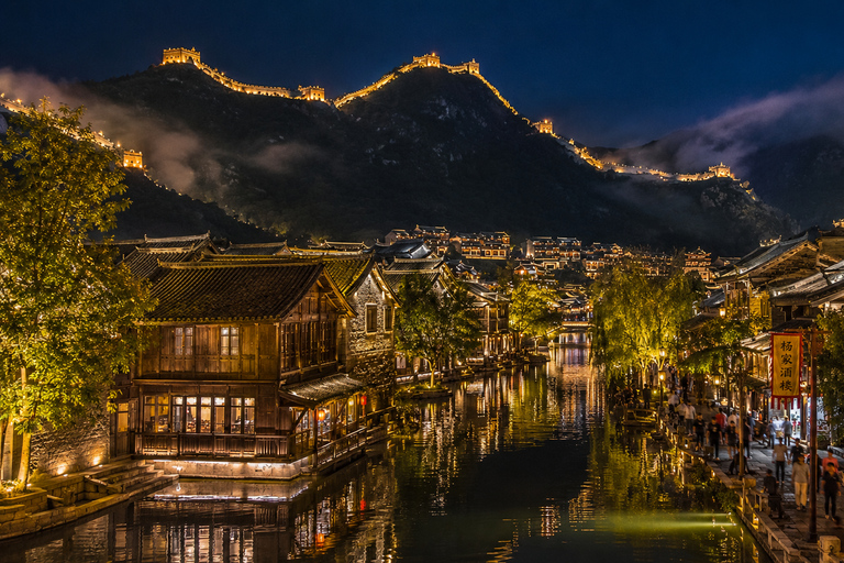 Beijing: Gubei Water Town Day-to-Evening Trip Beijing: Gubei Water Town Day-to-Night Experience Tour