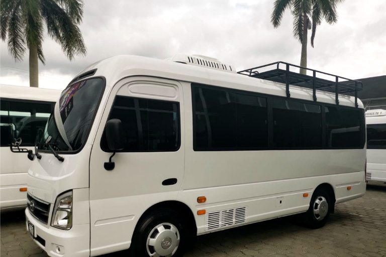 Semuc Champey : Transport partagé aller simple vers AntiguaLanquin et Semuc Champey : Navette partagée vers Antigua
