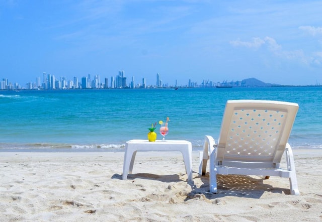 Cartagena: PUNTARENA ISLAND with Hotel pickup