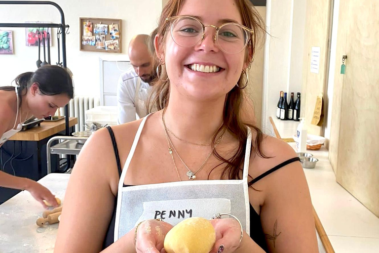 Venice: Pasta Class with Wine Tasting and Gelato