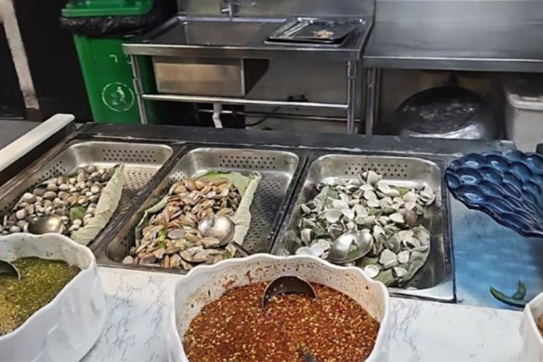 Tonle Bassac II Restaurant Buffet in Phnom Penh, Cambodia Tonle Bassac II Restaurant Buffet