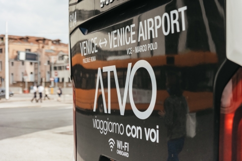 Autobús exprés: aeropuerto Marco Polo a/desde centro VeneciaIda: bus exprés desde el aeropuerto Marco Polo al centro