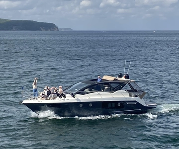 Sopot/Gdansk: Private Cruise on a luxury motor yacht