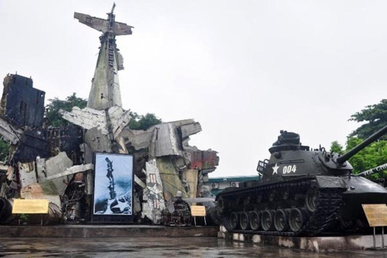 Hanoi: Military History Museum, Hoa Lo Prison & Gardens Tour Small Group: All-In-One Tour: Highlights & Train Street