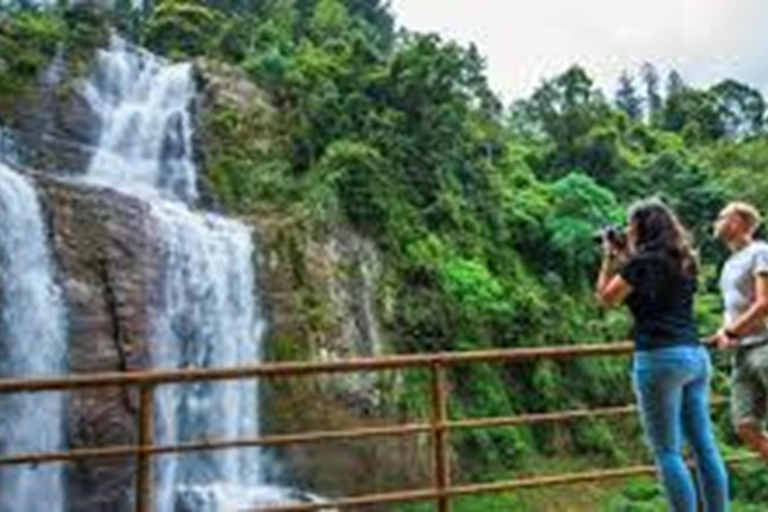 Kandy to Ella Transfer With Lakes, Falls & Botanical Garden