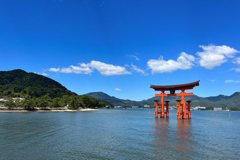 Hiroshima: Miyajima Private Tour with Ferry Ride