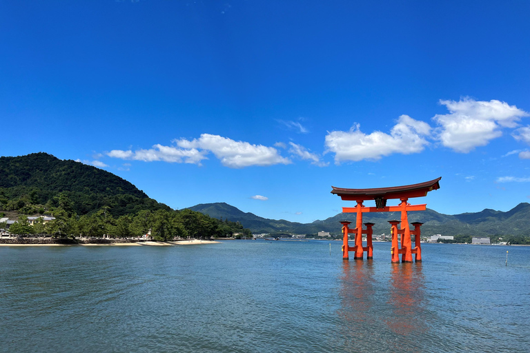 Hiroshima: Miyajima Private Tour with Ferry Ride