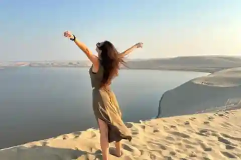 Doha: Quad Bike, Kamelritt, Sandboarding und Inland Sea Tour