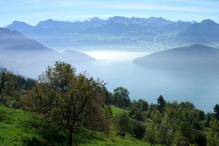 Indimenticabile escursione sul Rigi: un lago e un panorama alpino fenomenali