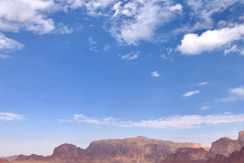 Wadi Rum: 3 timmars jeeptur med höjdpunkter i öknen