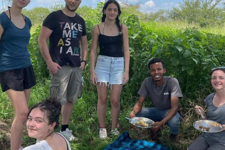 Arusha: visita a la aldea maasai y cascadaExcursión de un día: visita al poblado maasai y Cascada