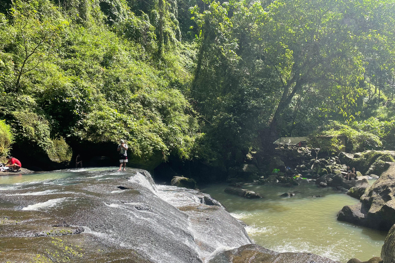 Manila: Private geführte Wanderung zu den Hulugan-Wasserfällen mit Abholung vom Hotel