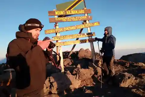 Kilimanjaro: 8 dias de caminhada na Rota de Lemosho