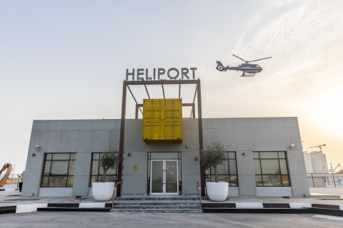 Abu Dhabi: Excursión en helicóptero por los rascacielos y la Corniche Road