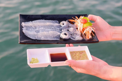 Pattaya: Floating Cafe & Optional Squid Fishing