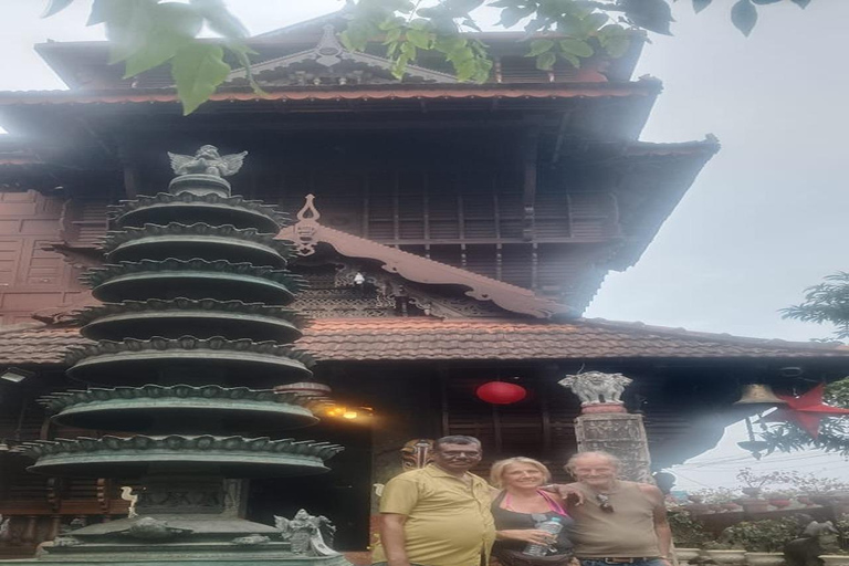 Kochi: Tuk-Tuk-Ausflug mit versteckten SchätzenKochi: Ausflug mit dem Tuk-Tuk zu versteckten Schätzen