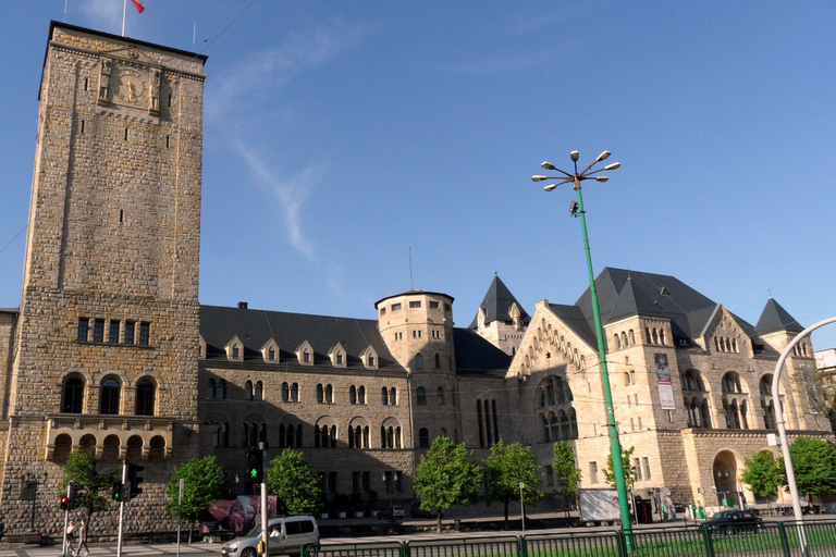 Poznań: Imperial Castle & District Private Walking Tour