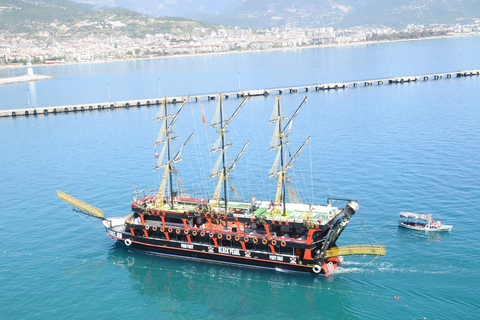 Alanya: Pirate Boat Trip with Lunch, Drinks, and Foam Party 1-Hour Boat Tour