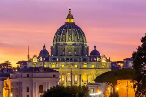 Exclusive Vatican Museums & Sistine Chapel Tour by Evening