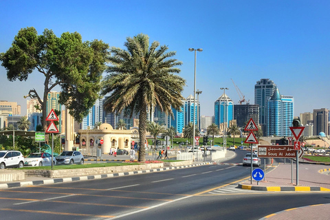 Passeio turístico de meio dia pela cidade de Sharjah e Ajman saindo de Dubai