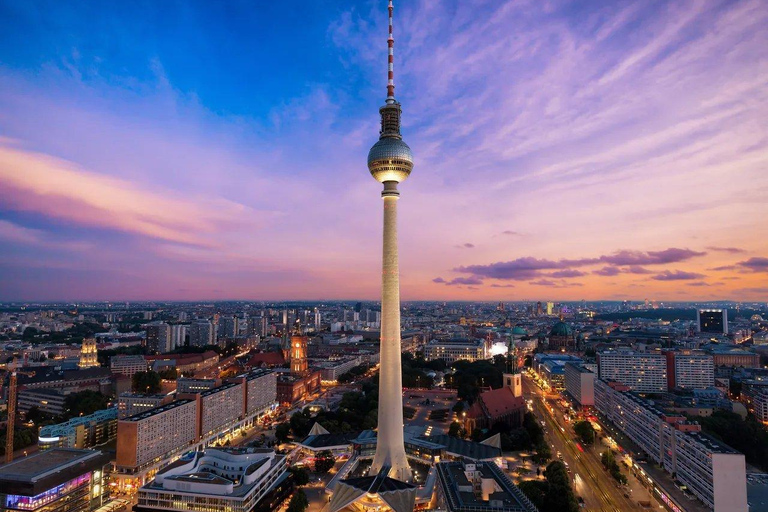 Berlin Christmas Market Tour: Sightseeing, Christmas Market & Mulled Wine