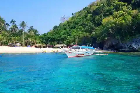 island hoping puerto galera