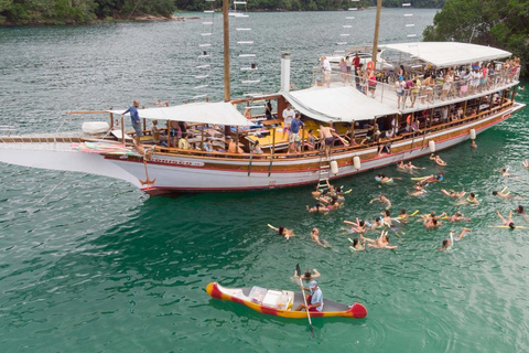 Rio de Janeiro: Wycieczka pirackim katamaranem na Ilha Grande