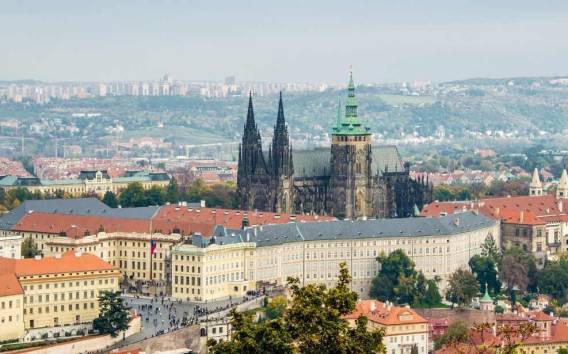 Prager Burgkomplex: Kleingruppentour zur Einführung