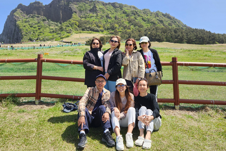 Jeju EAST Course: excursão de ônibus pela UNESCO (Seongsan-ilchulbong)Curso Jeju EAST: excursão de ônibus da UNESCO