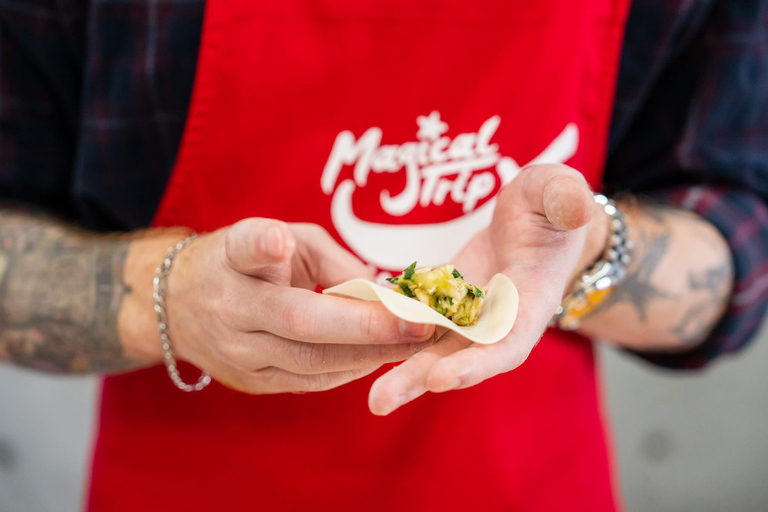 Osaka : Cours de cuisine et dégustation de saké avec visite du marché local