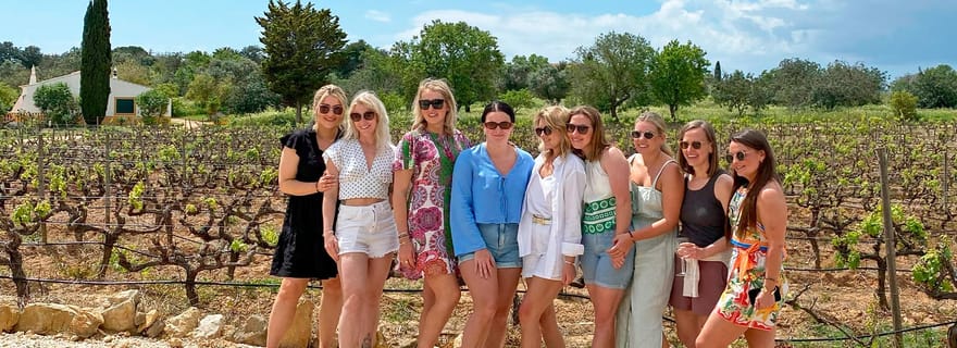 Carvoeiro/Portimão/Alvor : visite guidée du vin avec dégustation, tapas et musique