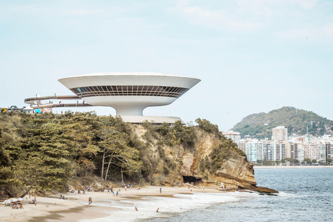 Niterói Contemporary Art Museum Tour in Dutch