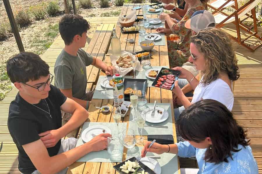 DOURO-TAL: Halbtagestour mit Brunch, Verkostungen und malerischer Bootsfahrt. Foto: GetYourGuide DOURO-TAL: Halbtagestour mit Brunch, Verkostungen und malerischer Bootsfahrt. Foto: GetYourGuide