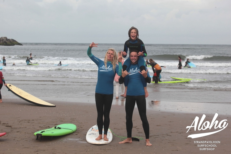 Scheveningen Beach: 1,5 hour Surf experience for families