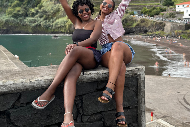 West Jeep tour Madeira: Fanal, Seixal beach, Vulcaninc Pools