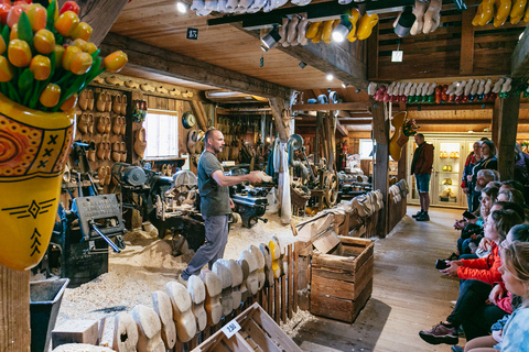 Amsterdam: Live-Guided Zaanse Schans &amp; Cheese Tasting TourTour in English