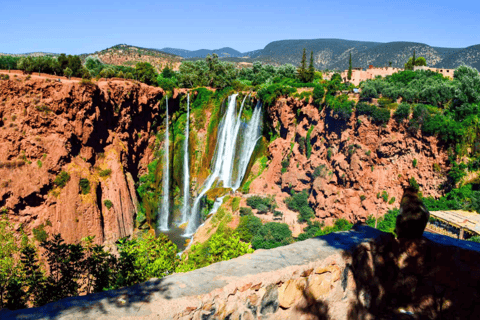 Von Marrakech aus: Ouzoud-Wasserfälle mit Führung und Bootsfahrt