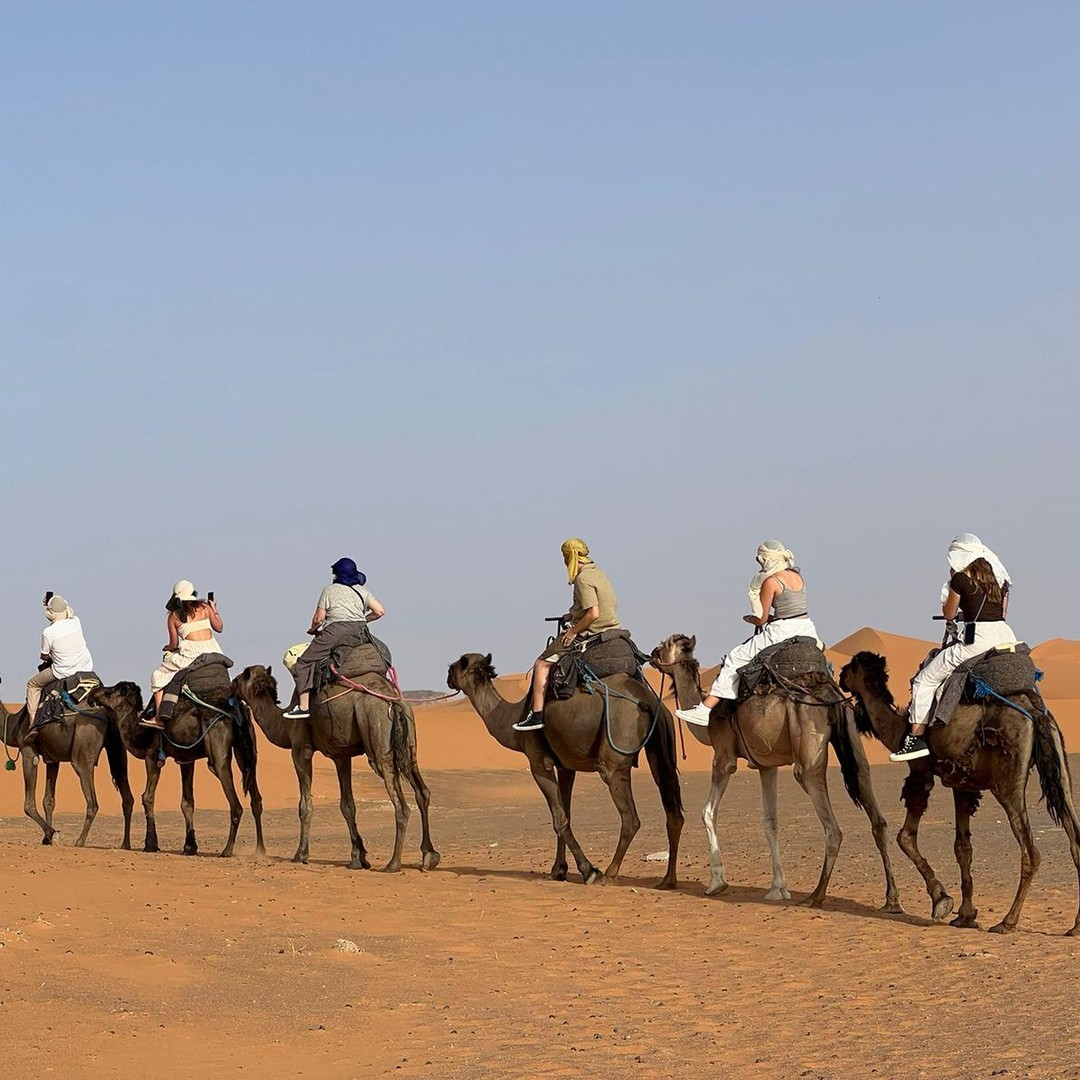 Merzouga : 2 nuits dans un campement avec balade en chameau et dîner