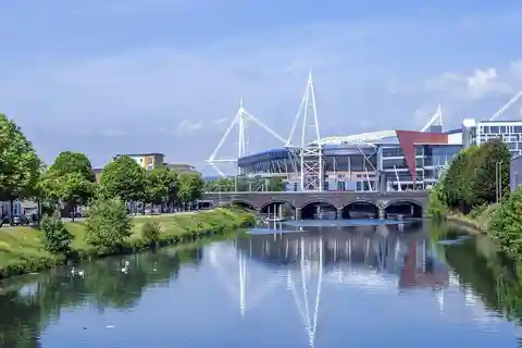 Cardiff Private Guided Walking Tour