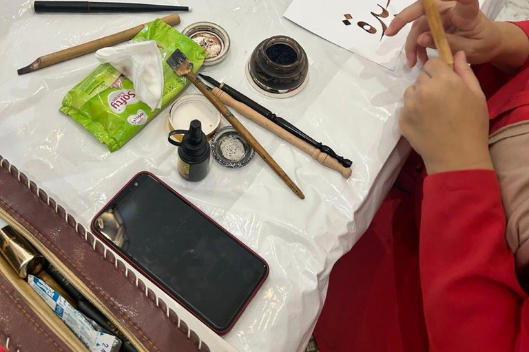 Tunis: Arabic Calligraphy Workshop with Local Artist