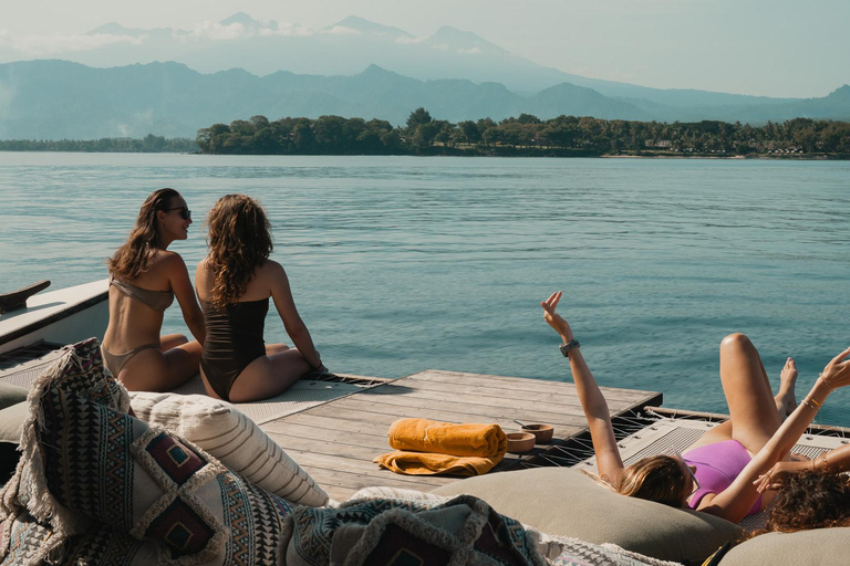 Nusa Lembongan: 4-in-1 Half-Day Catamaran Snorkeling Cruise Sunset Snorkel Cruise with Snacks & Dinner