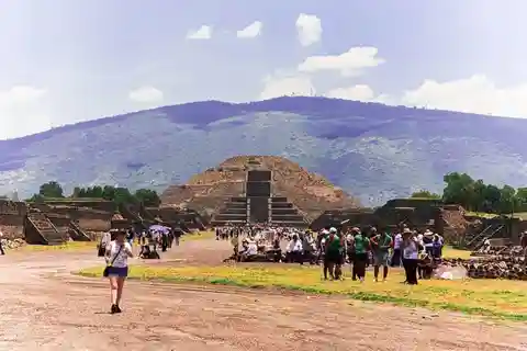 Mexico City: Teotihuacán Pyramids Tour