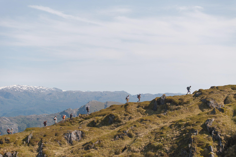 Bergen: Private Guided Fjord Hike