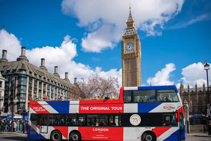 London: Tootbus Must-See Hop-On/Hop-Off-Bus-Tour mit Kreuzfahrt. Foto: GetYourGuide London: Tootbus Must-See Hop-On/Hop-Off-Bus-Tour mit Kreuzfahrt. Foto: GetYourGuide