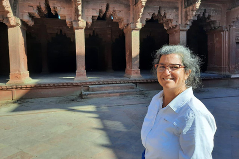 Excursão de um dia ao Taj Mahal e ao Forte de Agra a partir de AhmedabadPasseio sem voos