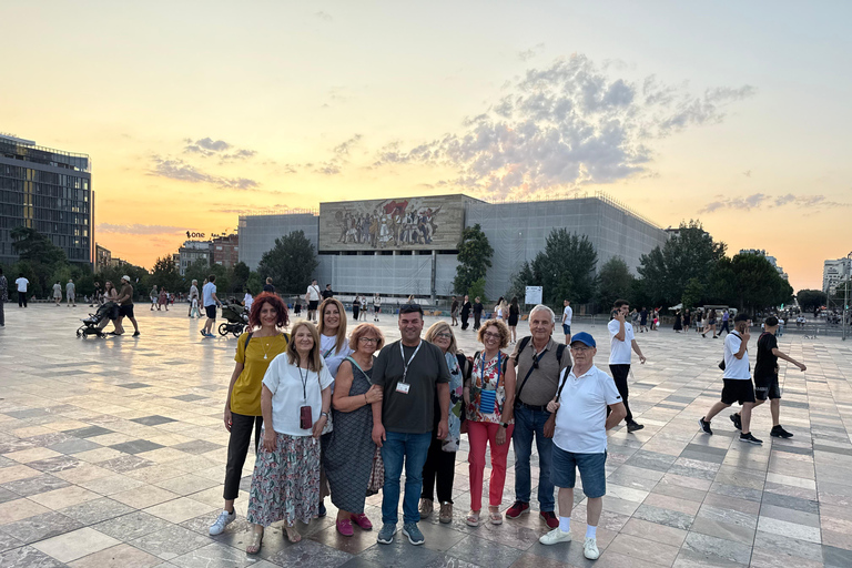 地拉那：地拉那和国家考古博物馆徒步导览